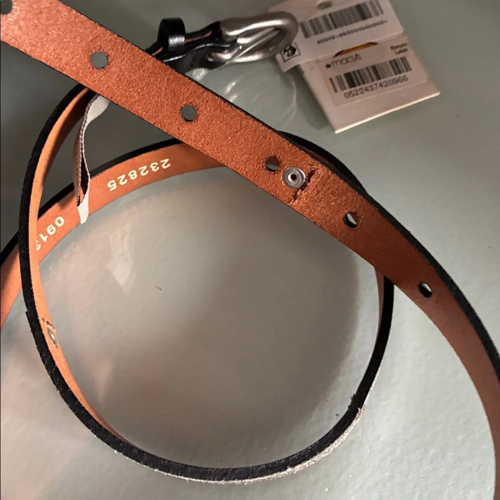 NWT $34 Fossil Leather Metallic & Black Multi Colorblock Skinny Belt - Picture 7 of 8